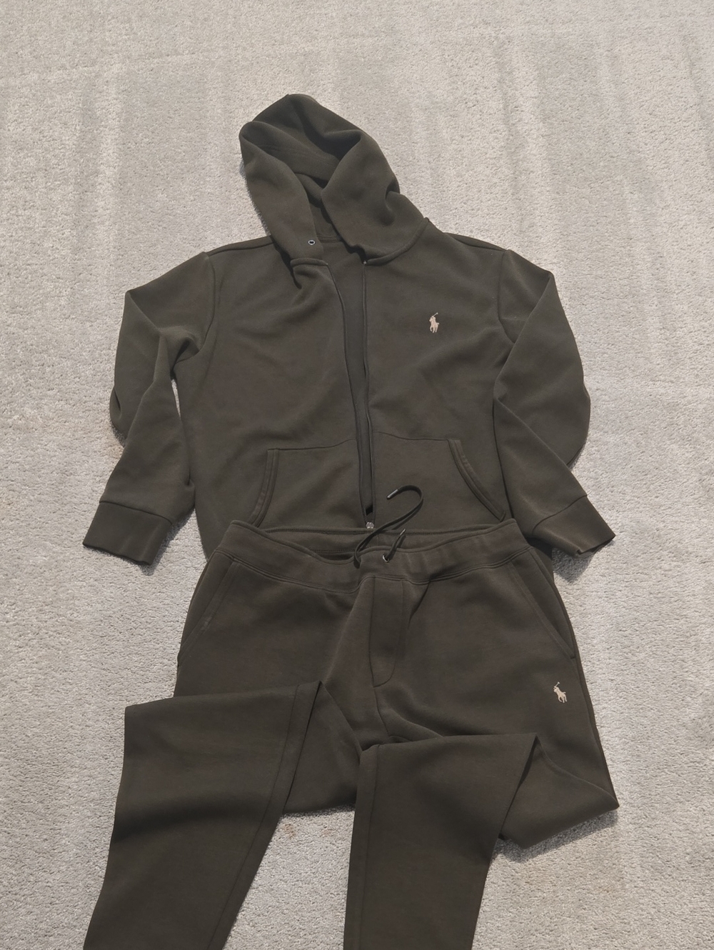 Hooded Sweatshirt (Set)